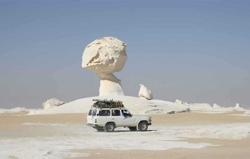 2 Days White Desert and Bahariya Oasis Tour