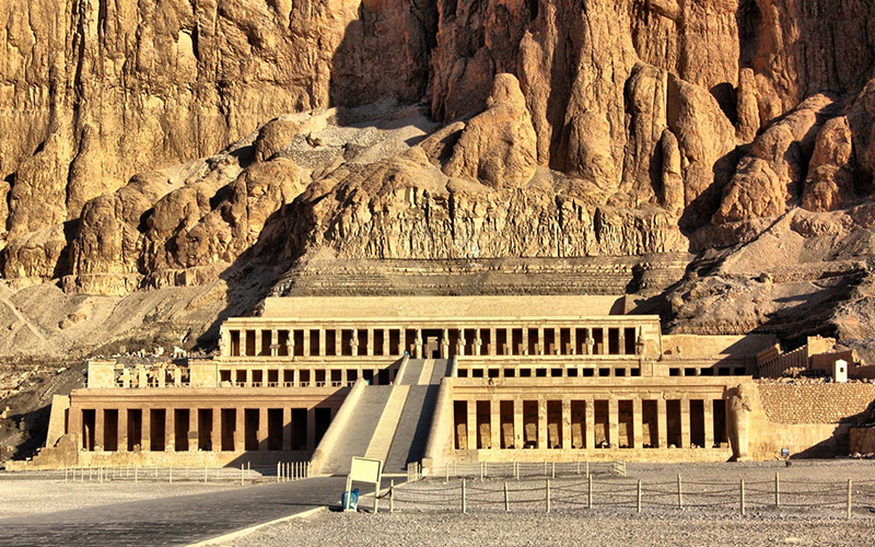 3 Nights / 4 Days Nile Cruise from Aswan to Luxor