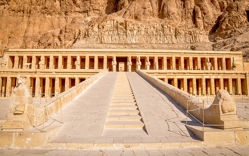 3 Nights / 4 Days Nile Cruise from Aswan to Luxor