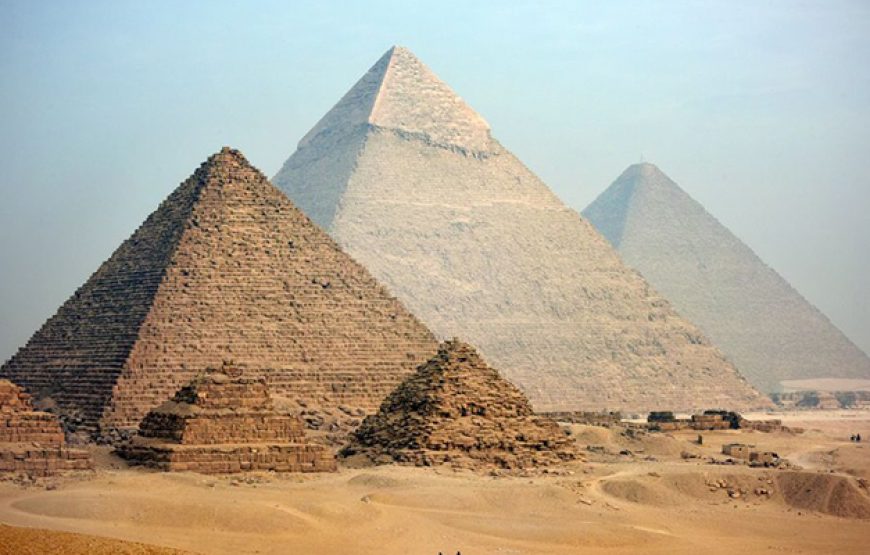 Day Tour to Cairo by Car from Hurghada